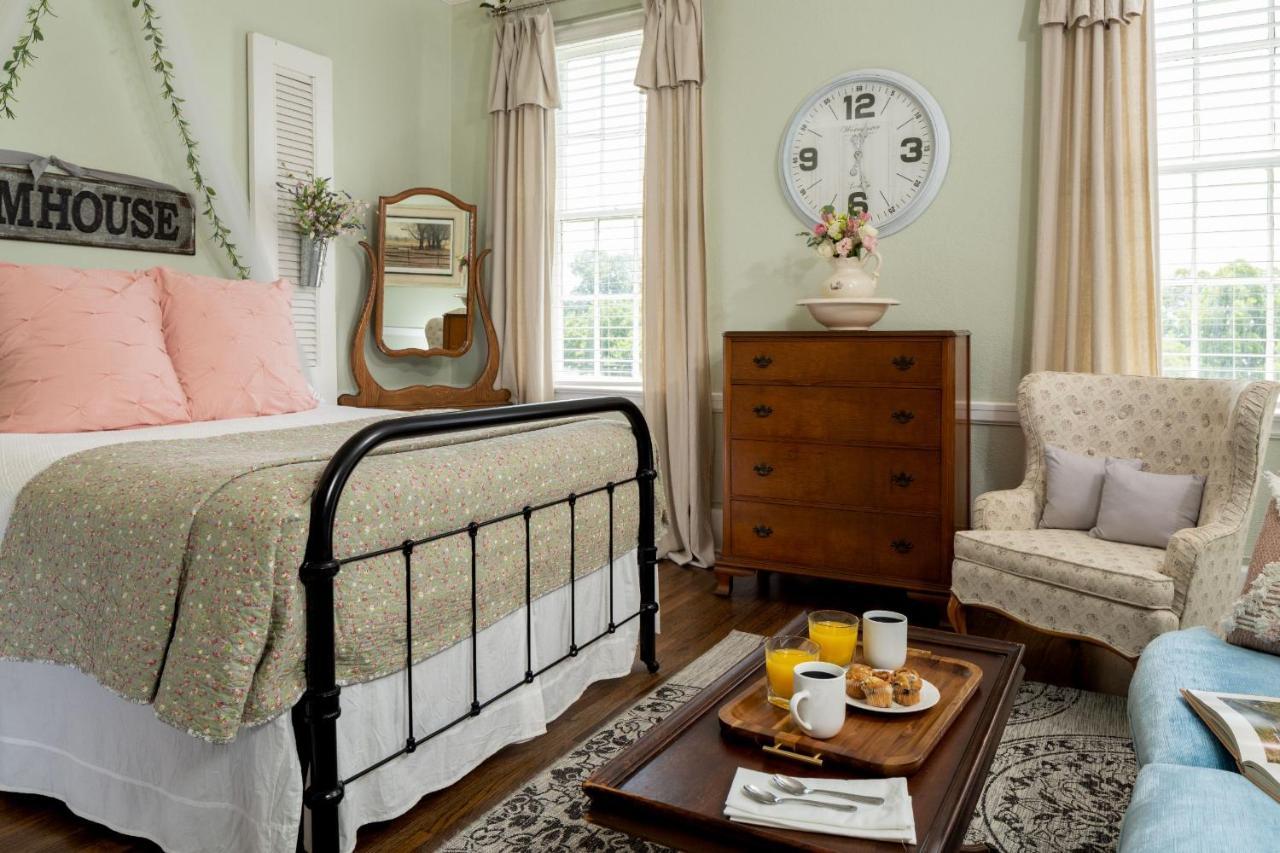 Magnolia Manor And Chapel Bed & Breakfast Humboldt Exterior foto