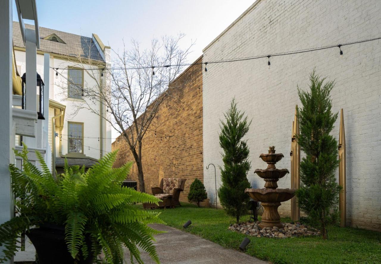 Magnolia Manor And Chapel Bed & Breakfast Humboldt Exterior foto